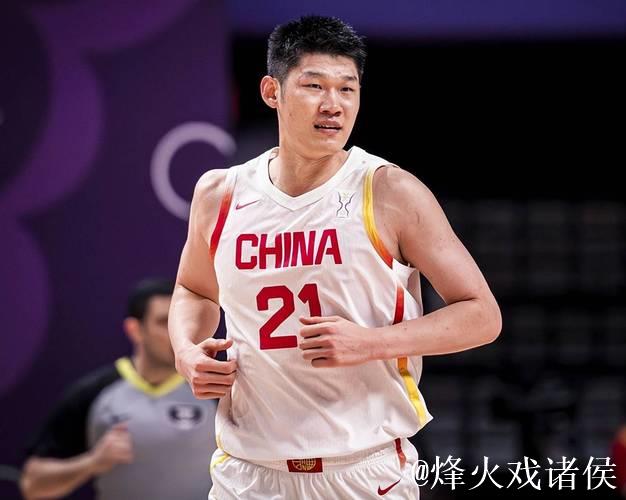 胡金秋全场出战30分钟，13中10得到24分3篮板1盖帽