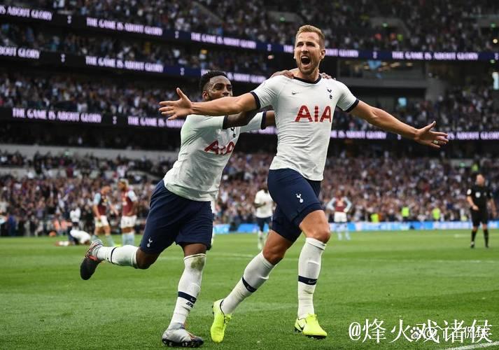 攻防均亮眼，哈维-西蒙斯当选热刺vs布拉格斯拉