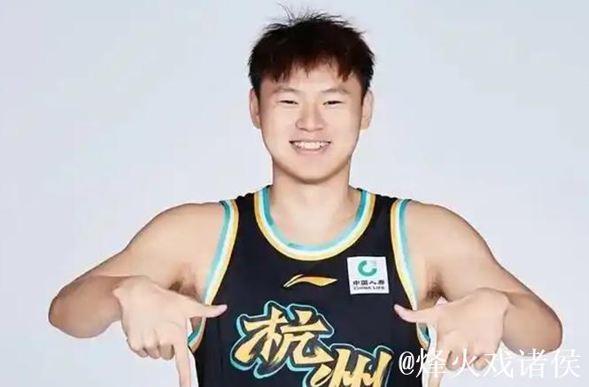 输辽宁问题太多！全队没配合，王博无应变，吴晓下滑引篮板被虐！