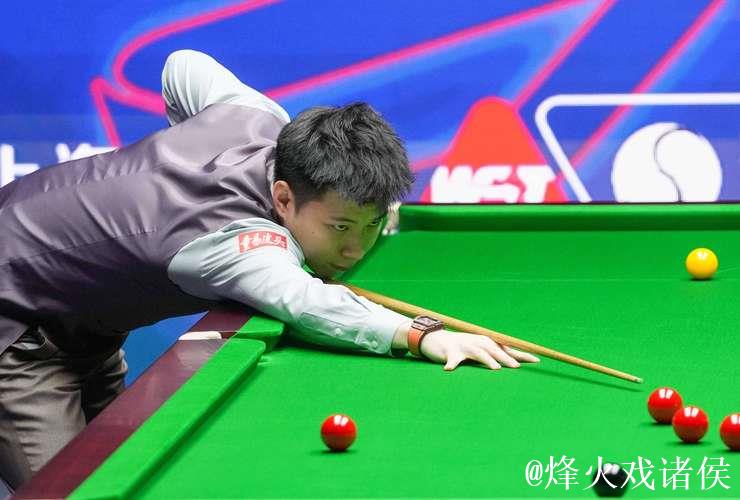 斯诺克上海大师赛：赵心童6-2晋级 下一轮对阵丁俊晖